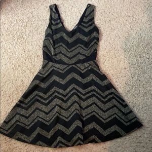 Black and Gold Sleeveless Dress